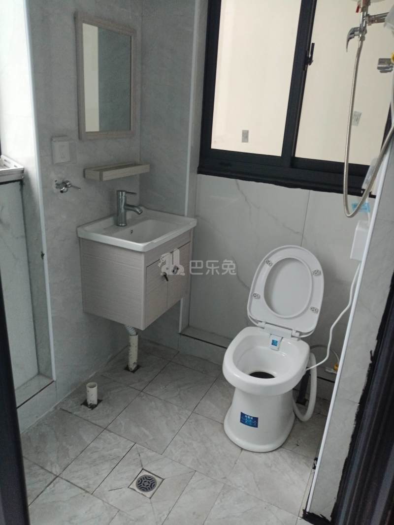 乾南嘉苑二区11880778卫生间图5