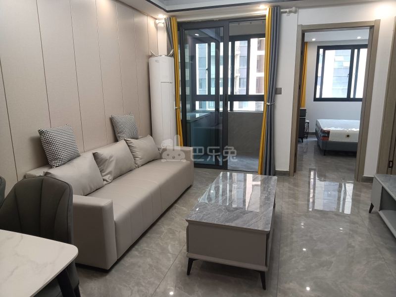 馨盛佳苑11885691客厅图4