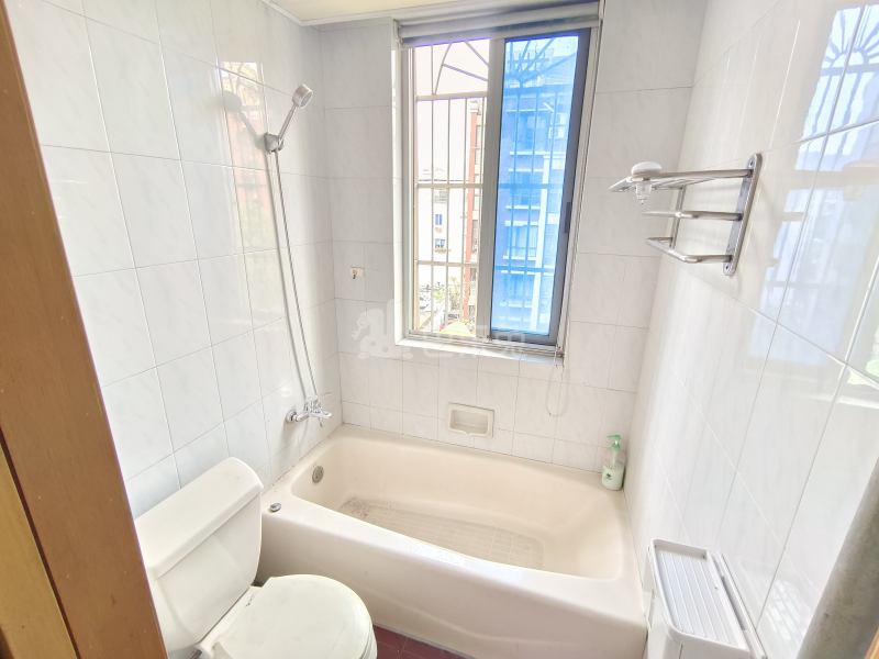 韩家弄小区11887763卫生间图5