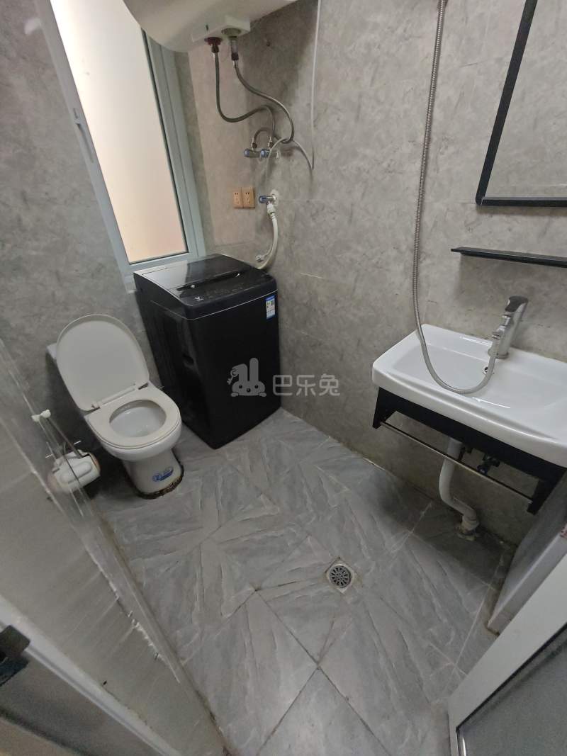 花家浜新村11902259卫生间图5
