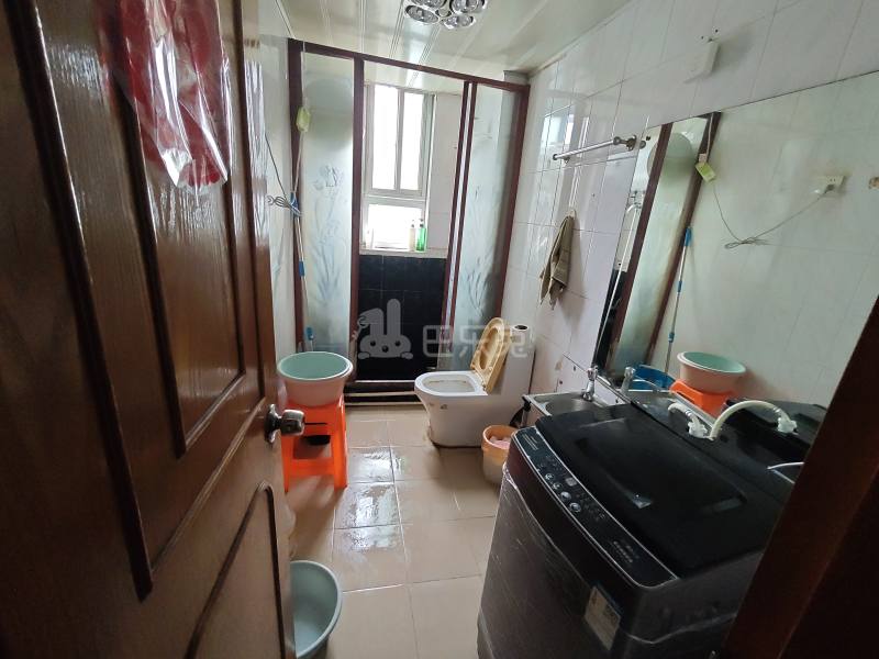 东湾小区11938969卫生间图9