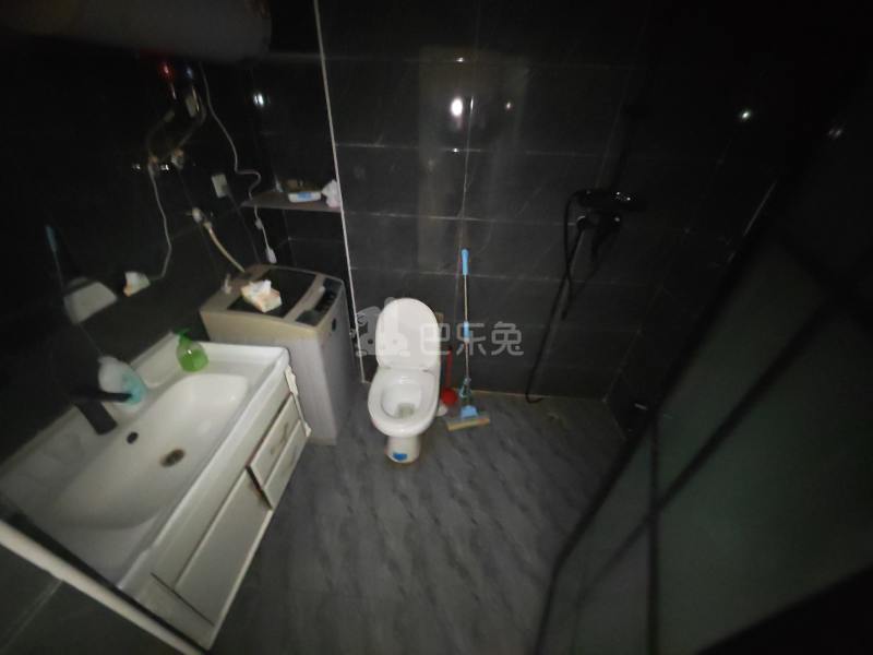 汇尊国际11914584卫生间图6