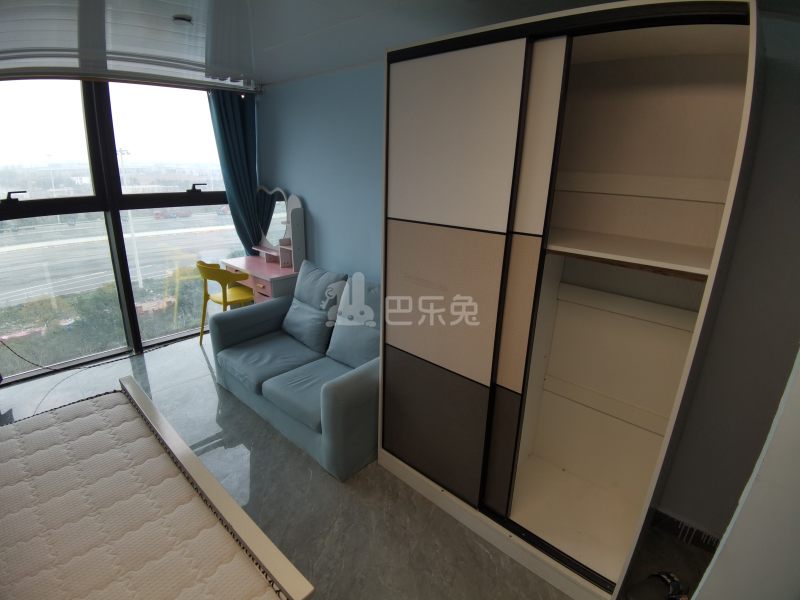 越洋国际11921335卧室图1