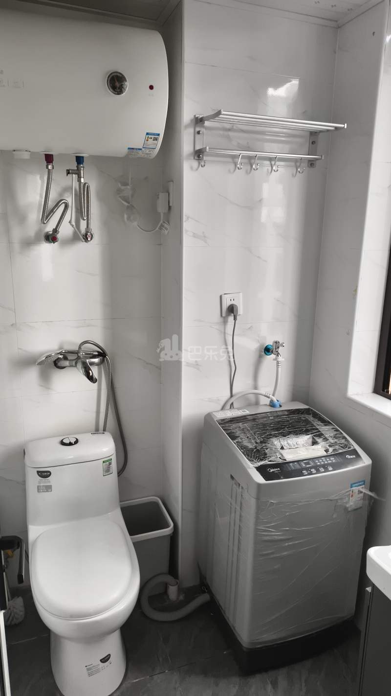 苏珹名府11936217卫生间图5