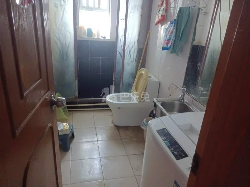 东湾小区11938969卫生间图11