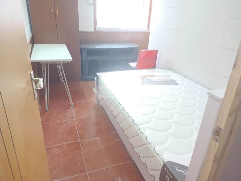 东湾小区11938969卧室图0