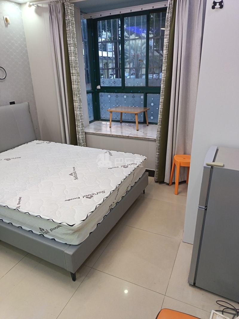 通协小区1195655客厅图4