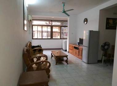 越众小区 3室2厅1卫