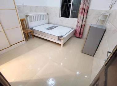 明珠公寓（徐泾店） 1室0厅1卫