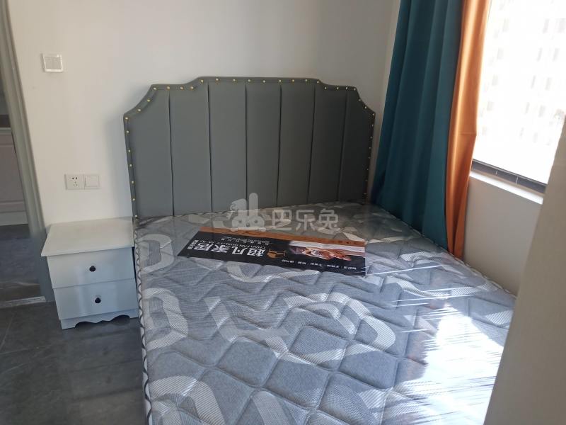 桐鹤名苑三区11974091卧室图2