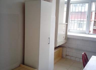 香蜜新村 4室1厅1卫