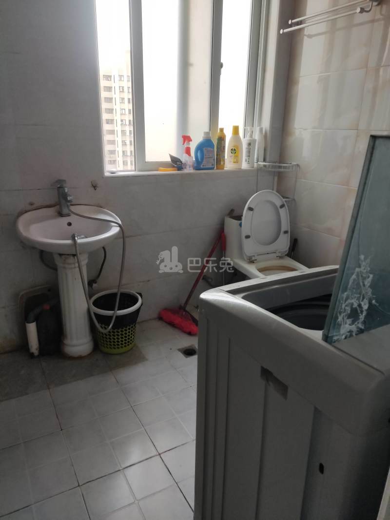 高申北苑5525348卫生间图6