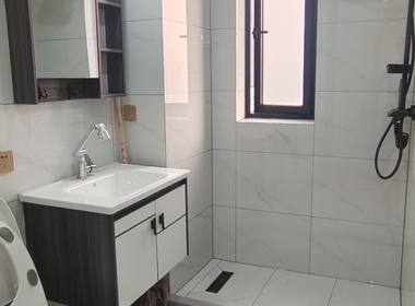 冠华大楼 2室1厅1卫