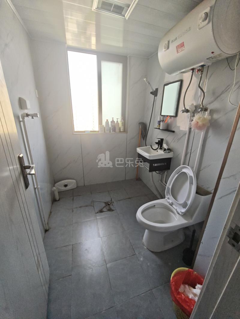 可逸兰亭12013127卫生间图5