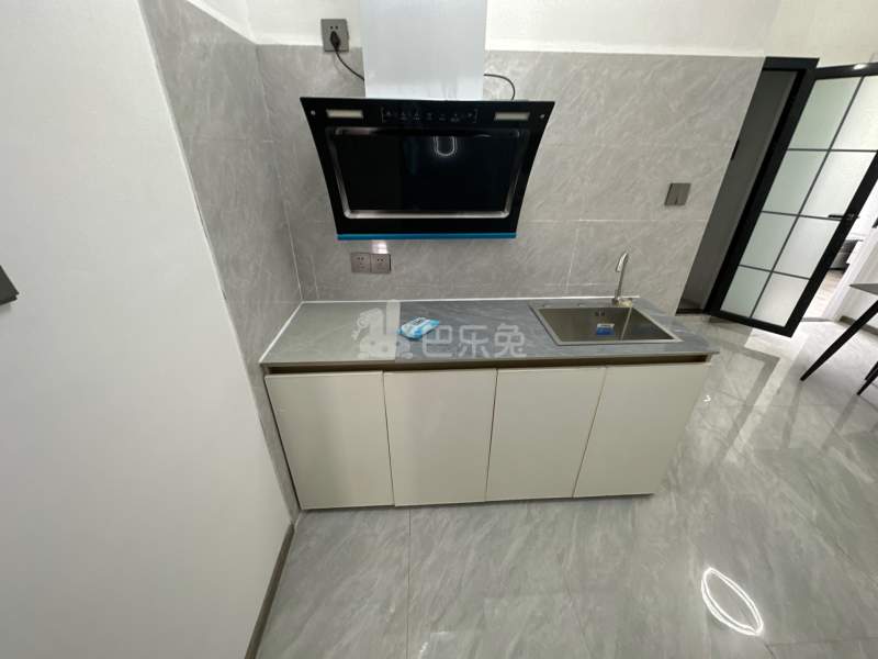 潮听名苑12013299厨房图6