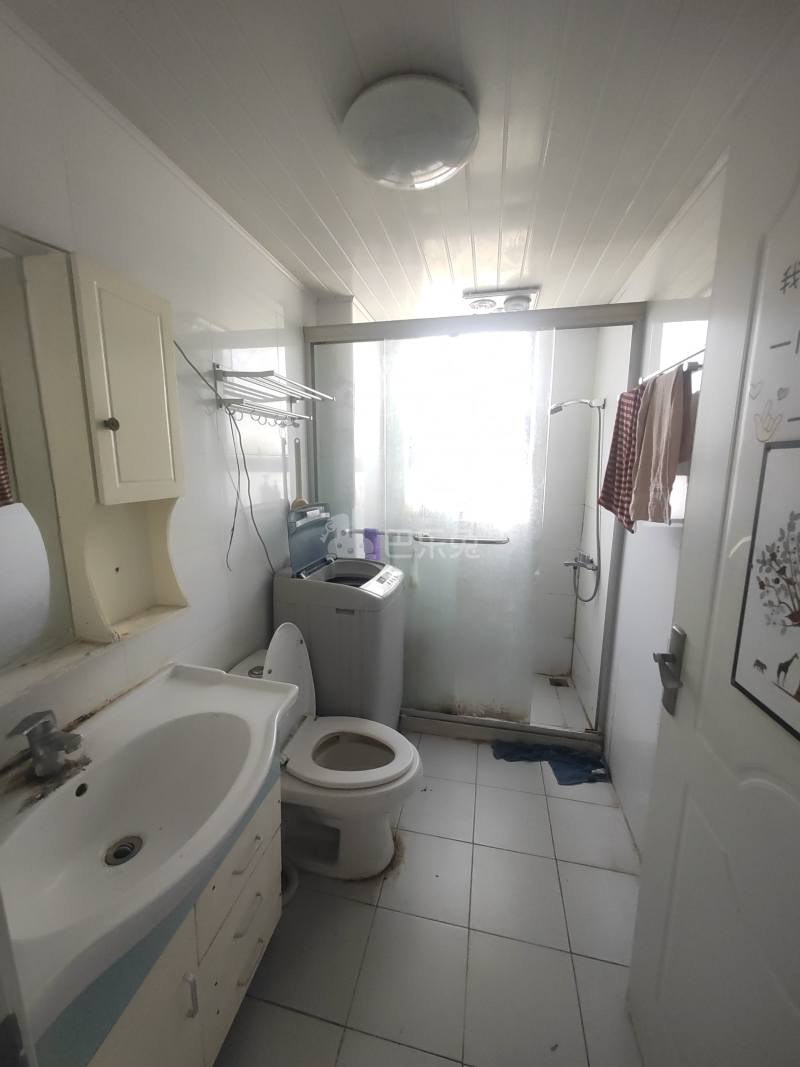 三花现代城丹桂苑12019169卫生间图8