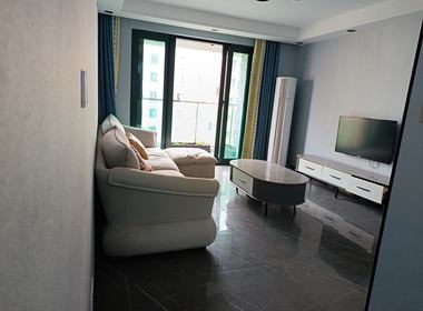 四季绿城南区 2室2厅1卫