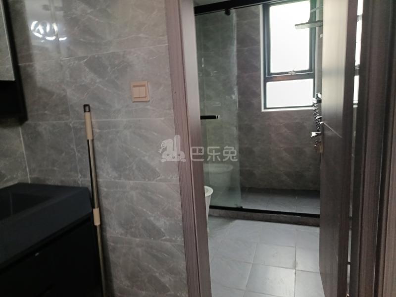 四季绿城南区12021868卫生间图7