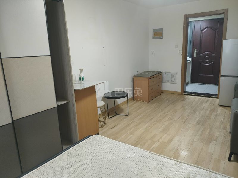 中华新路815弄12040252卧室图2