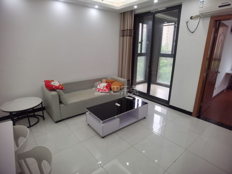 乾皓苑12043292客厅图5