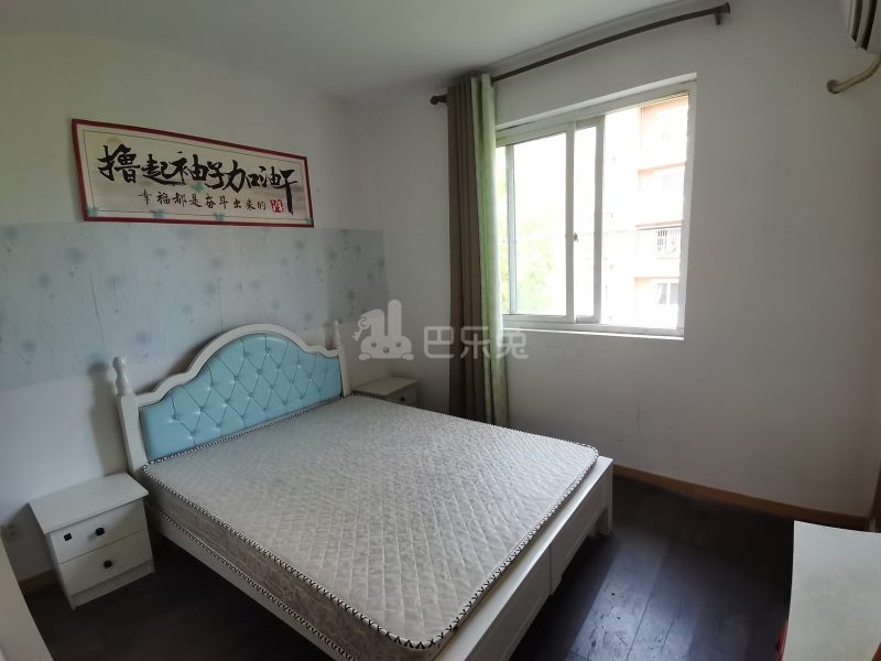 梅苑里12080805卧室图1