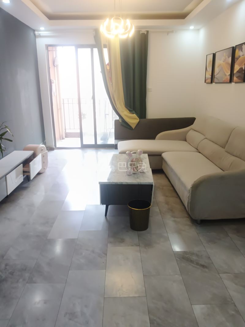 鑫苑国际城市花园12103371客厅图7