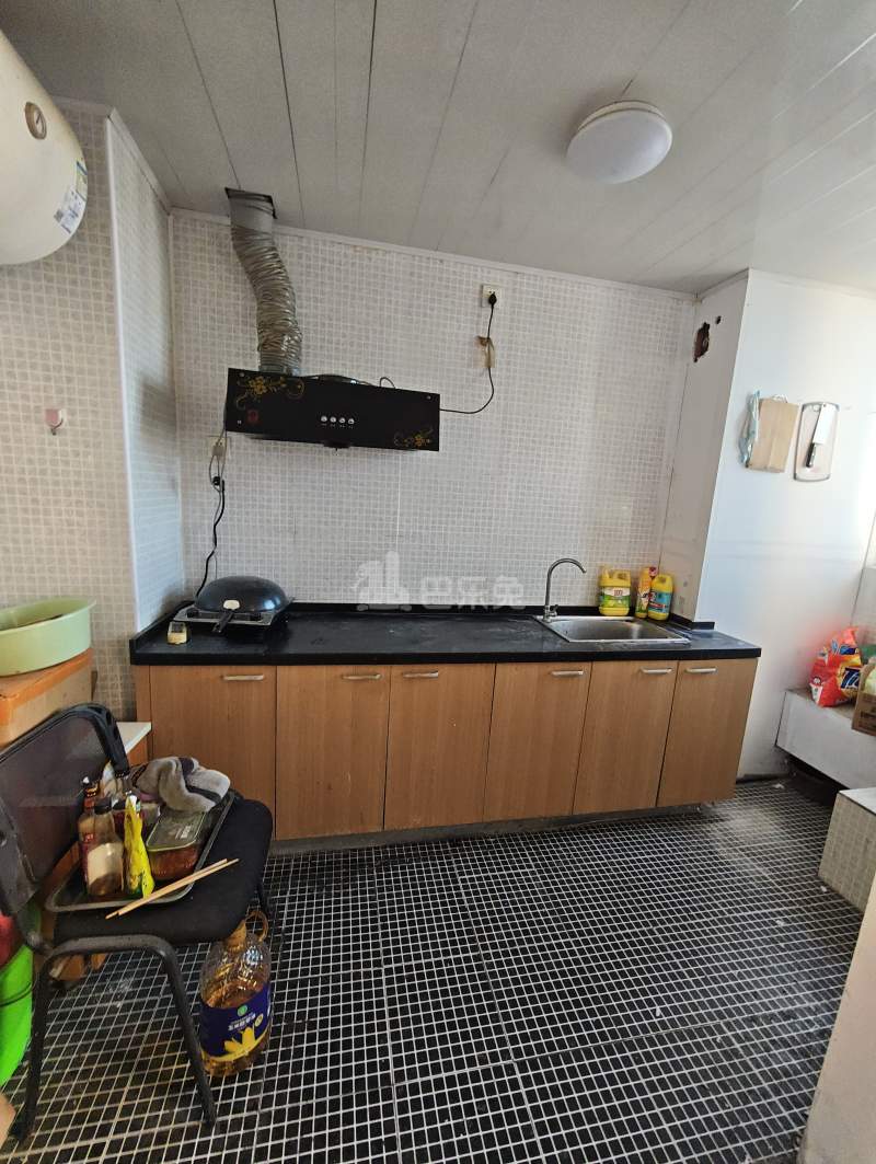 白银时代尚苑三期12122632厨房图4