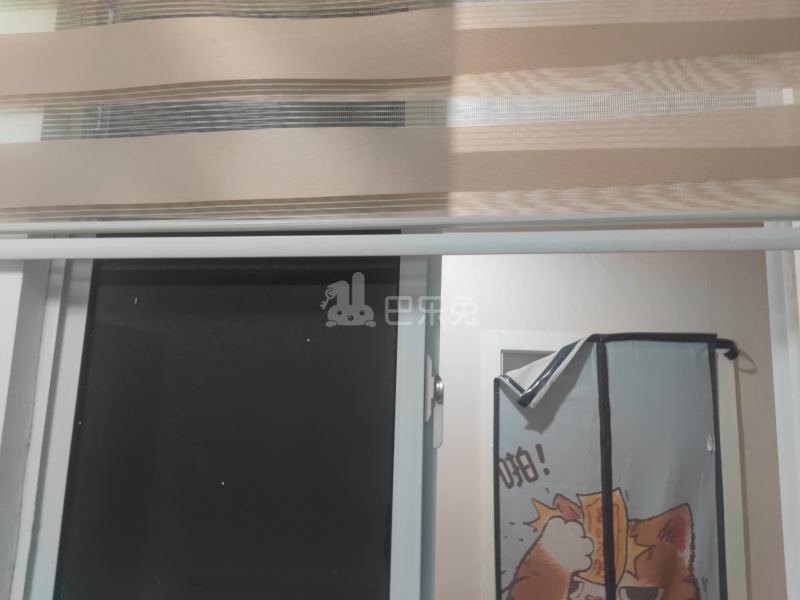 富源公寓（长青路店）12123991卧室窗户图6