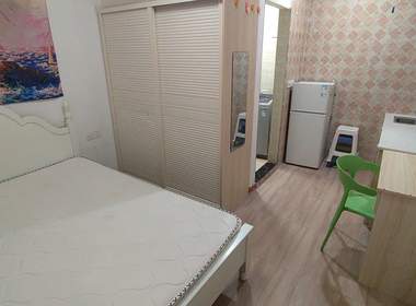 富源公寓（长青路店） 1室0厅1卫