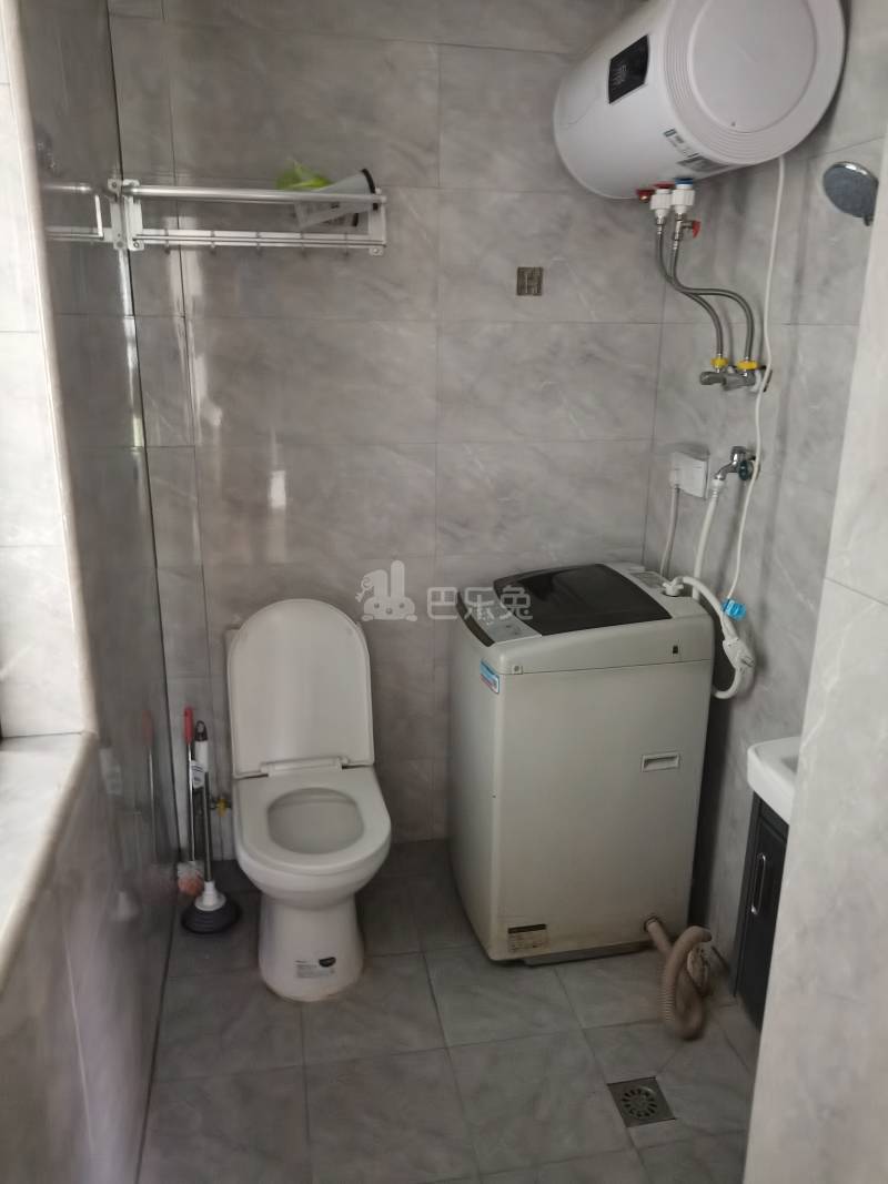 吴家东风嘉苑一区12132653卫生间图5