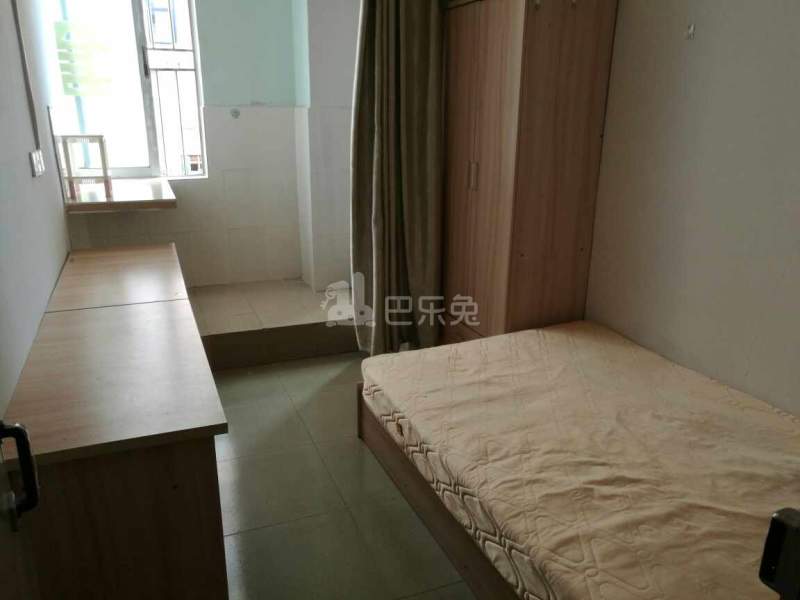 向南商业街4号1215449卧室图0