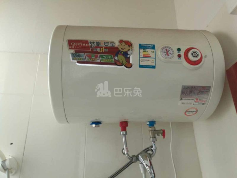 向南商业街4号1215449卫生间图10