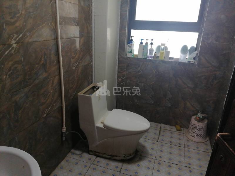 可逸兰亭12175316卫生间图5