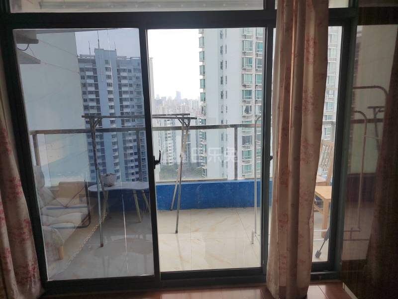 嘉利明珠城（平型关路377弄）1218465卧室图3