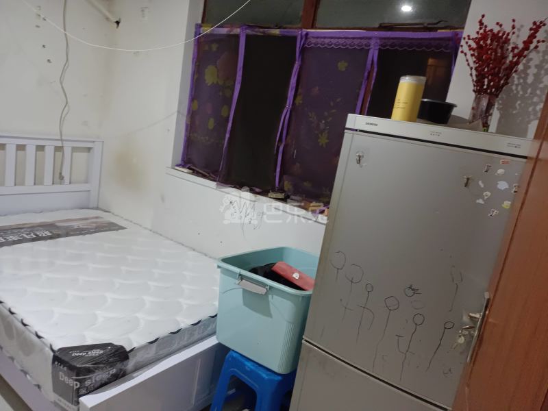 东湾小区12194121卧室图3