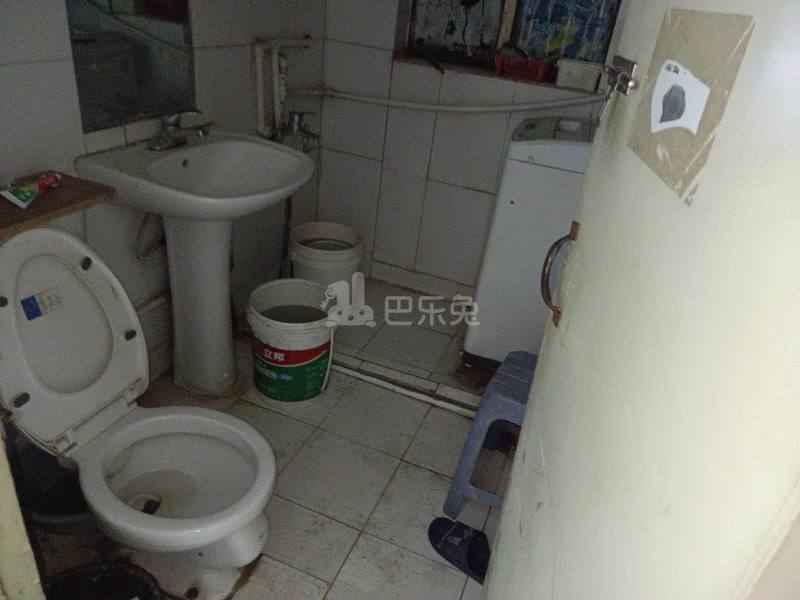 东湾小区12194121卫生间图7