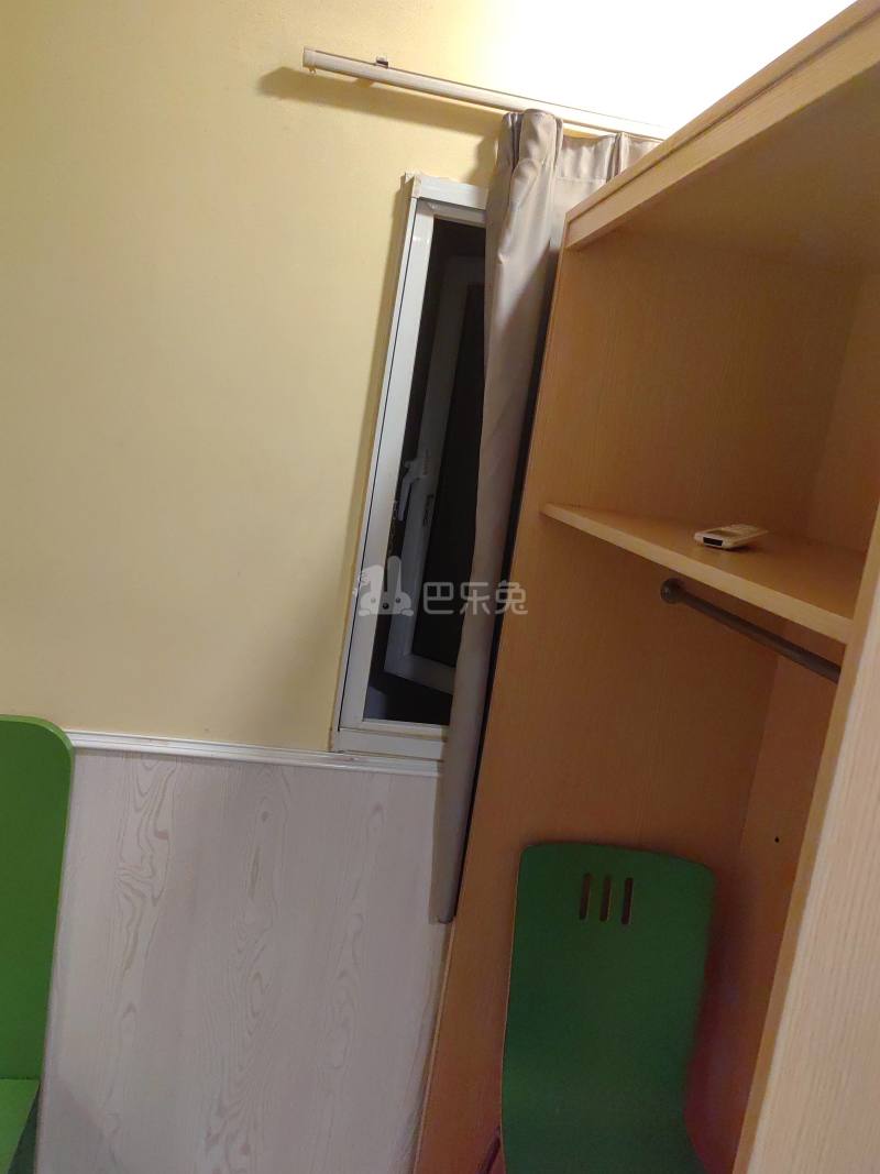 富源公寓（长青路店）12213783卧室窗户图5