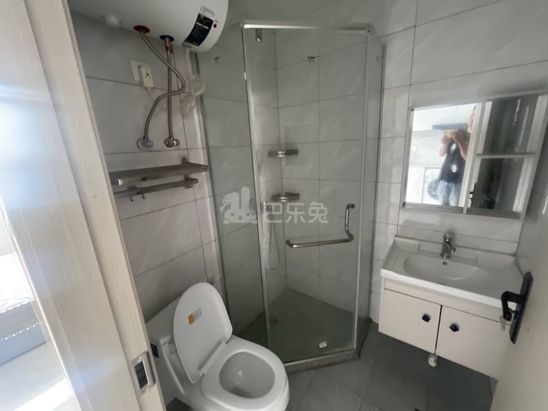 绿地21城国际家园A区12226244卫生间图5