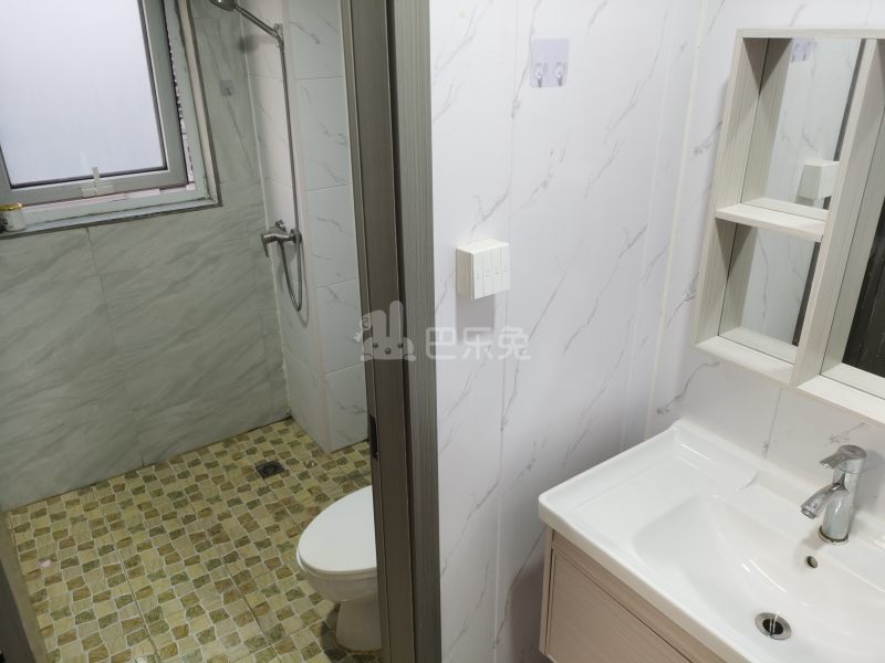 象屿都城嘉园2期12242977卫生间图9