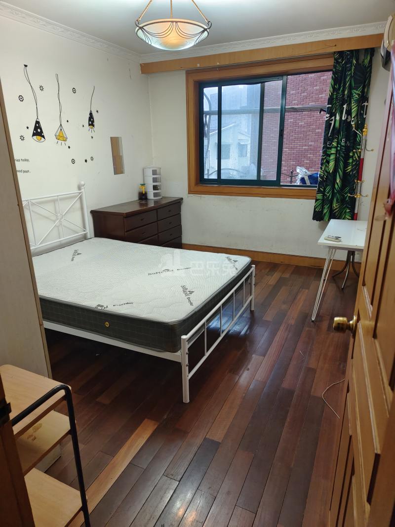 长春新苑12257419卧室图0