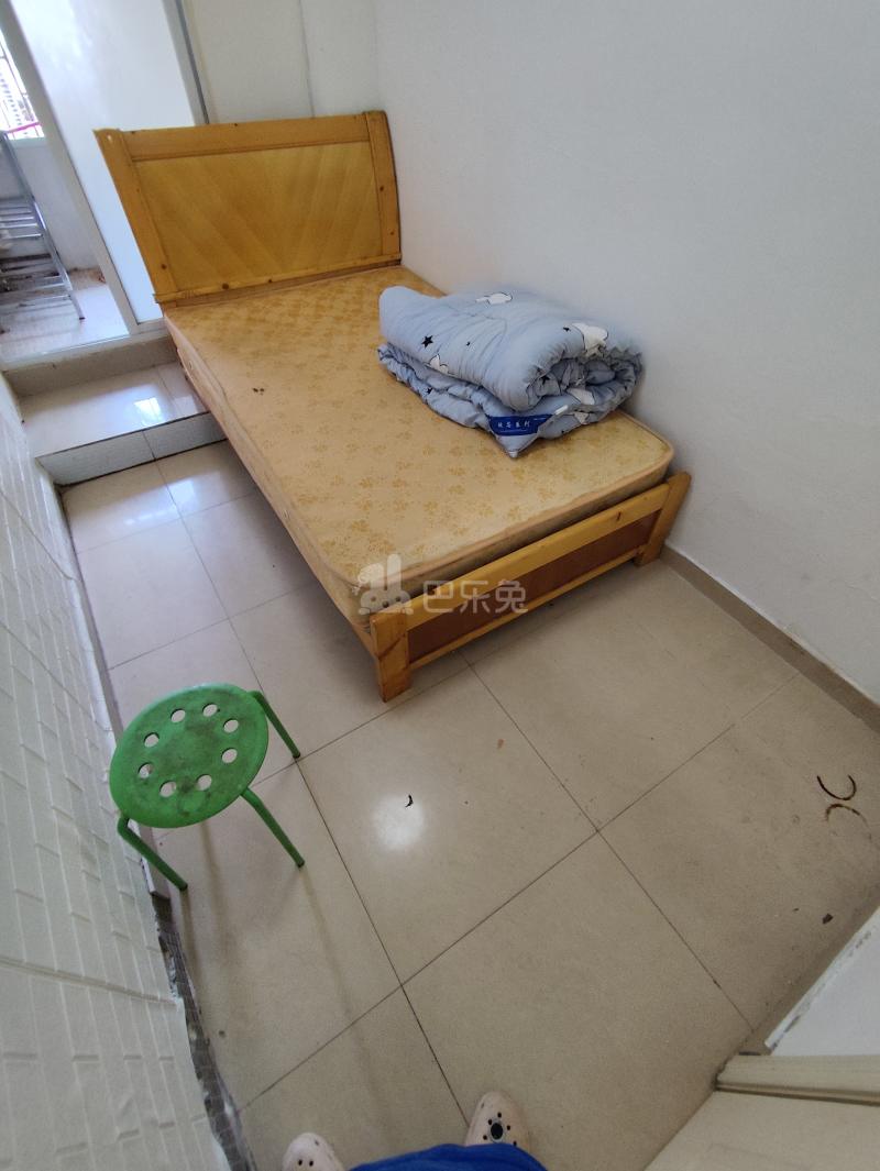 月亮湾花园1226707卧室图1