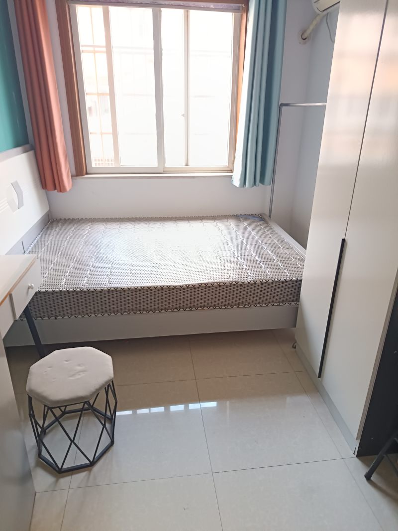 大上海国际商贸中心（花桥国际美车城）12269163卧室图2