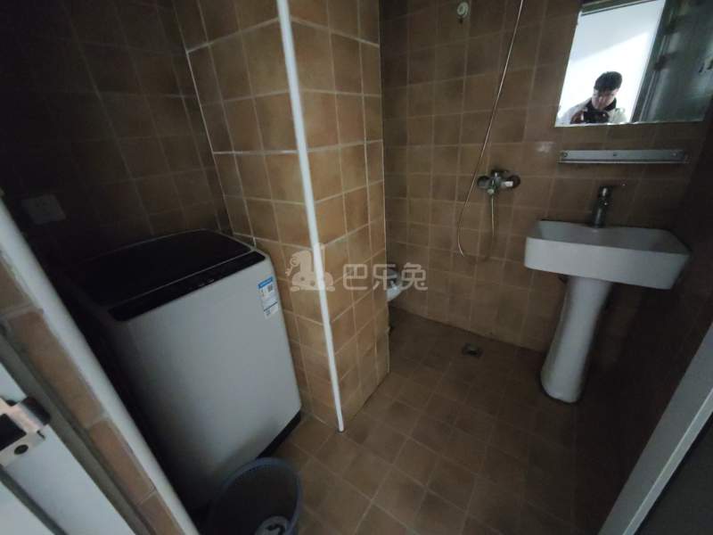 海虹小区12291209卫生间图4