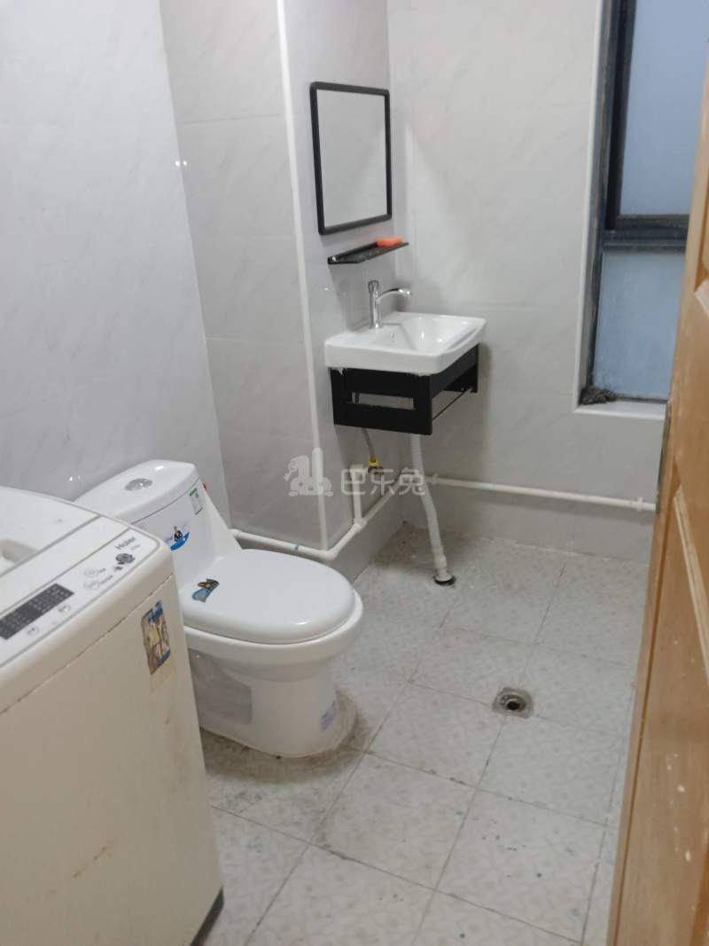 中环一号一期9765832卫生间图7