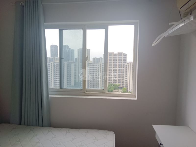 通用昱祥苑12294357卧室窗户图7