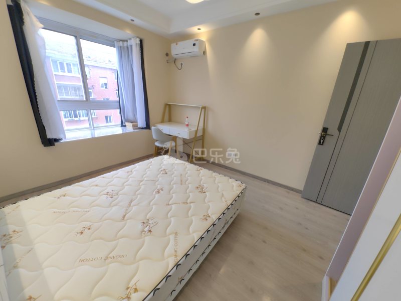 新顾村大家园D区12312653卧室图5