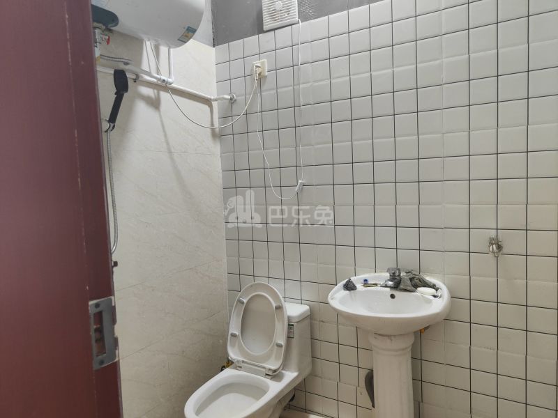 国际华城12319342卫生间图11