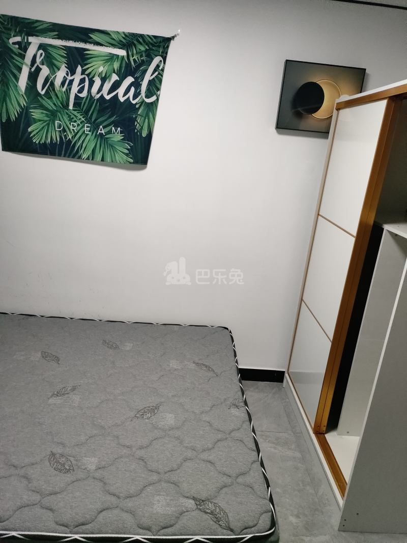 凤凰城12320903卧室图1