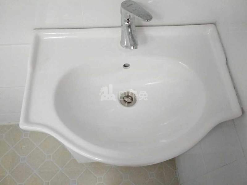 通协小区1234200卫生间图6