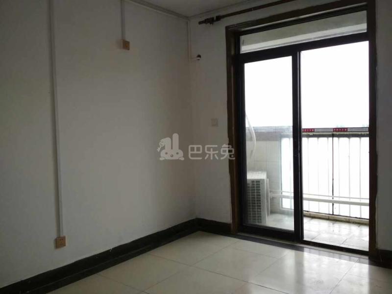 龙悦小区1区540520客厅图6